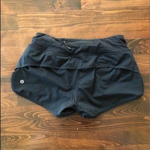 lululemon shorts size 2